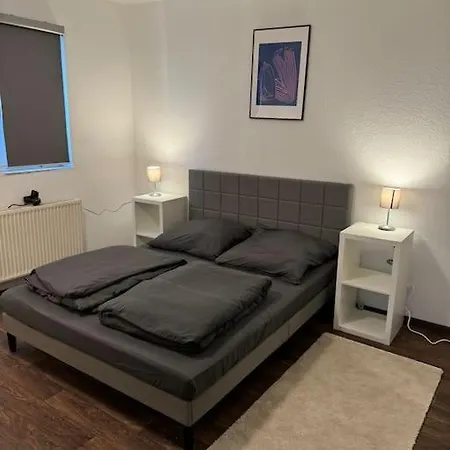 Townhouse Fuer 10 Personen Mit Garten * Esslingen am Neckar