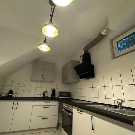 بيت للعطل Townhouse Fuer 10 Personen Mit Garten