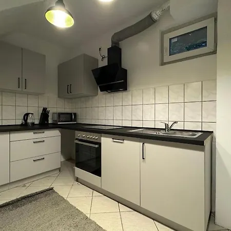 بيت للعطل Townhouse Fuer 10 Personen Mit Garten