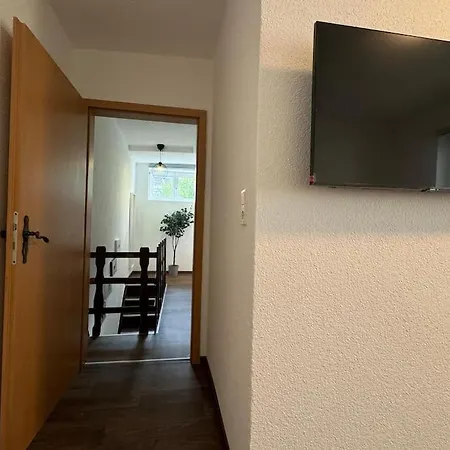 Townhouse Fuer 10 Personen Mit Garten 度假居 埃斯林根