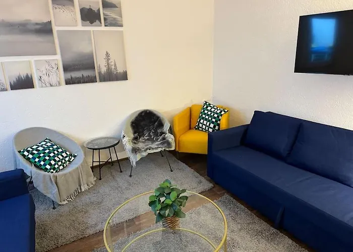 Townhouse Fuer 10 Personen Mit Garten Esslingen am Neckar