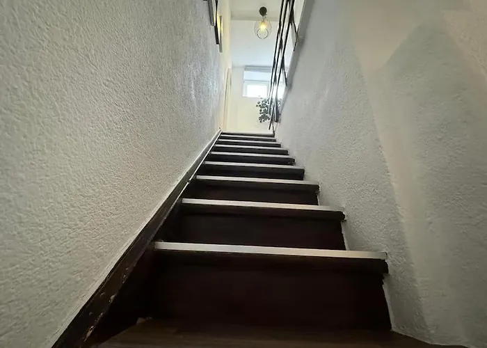 Townhouse Fuer 10 Personen Mit Garten Esslingen am Neckar