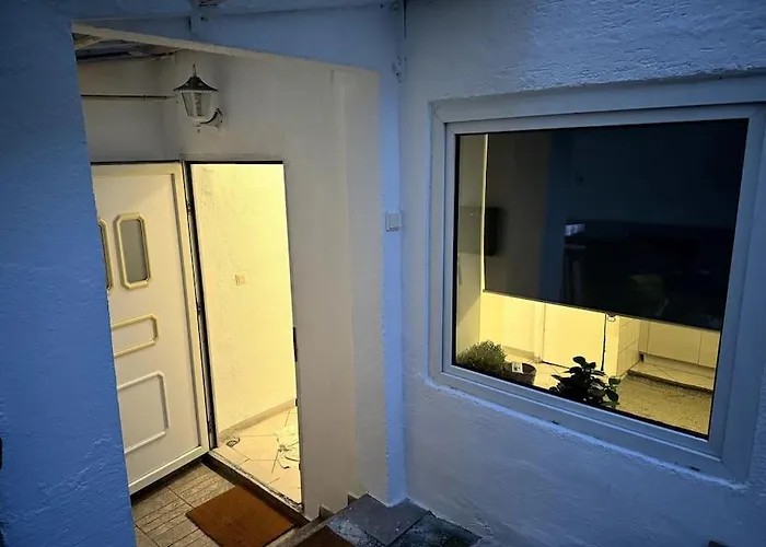 Townhouse Fuer 10 Personen Mit Garten