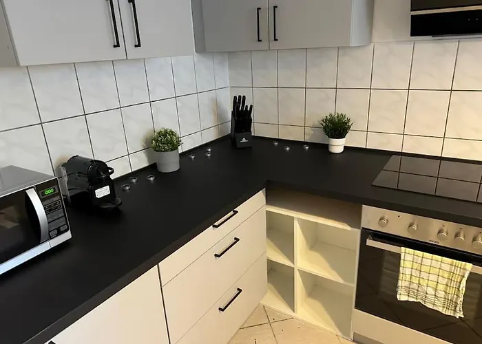 Townhouse Fuer 10 Personen Mit Garten Casa de Férias *