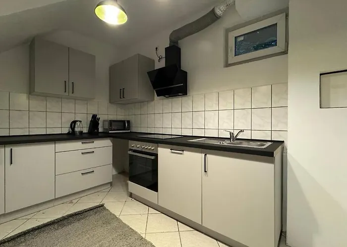 Townhouse Fuer 10 Personen Mit Garten Casa de Férias *